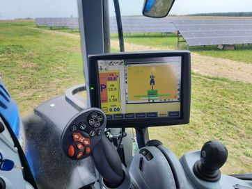 Nawigacja RTK do traktorów CASE fabrycznie przygotowanych do GPS.