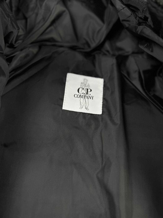 Пуховик C.P. Company Black