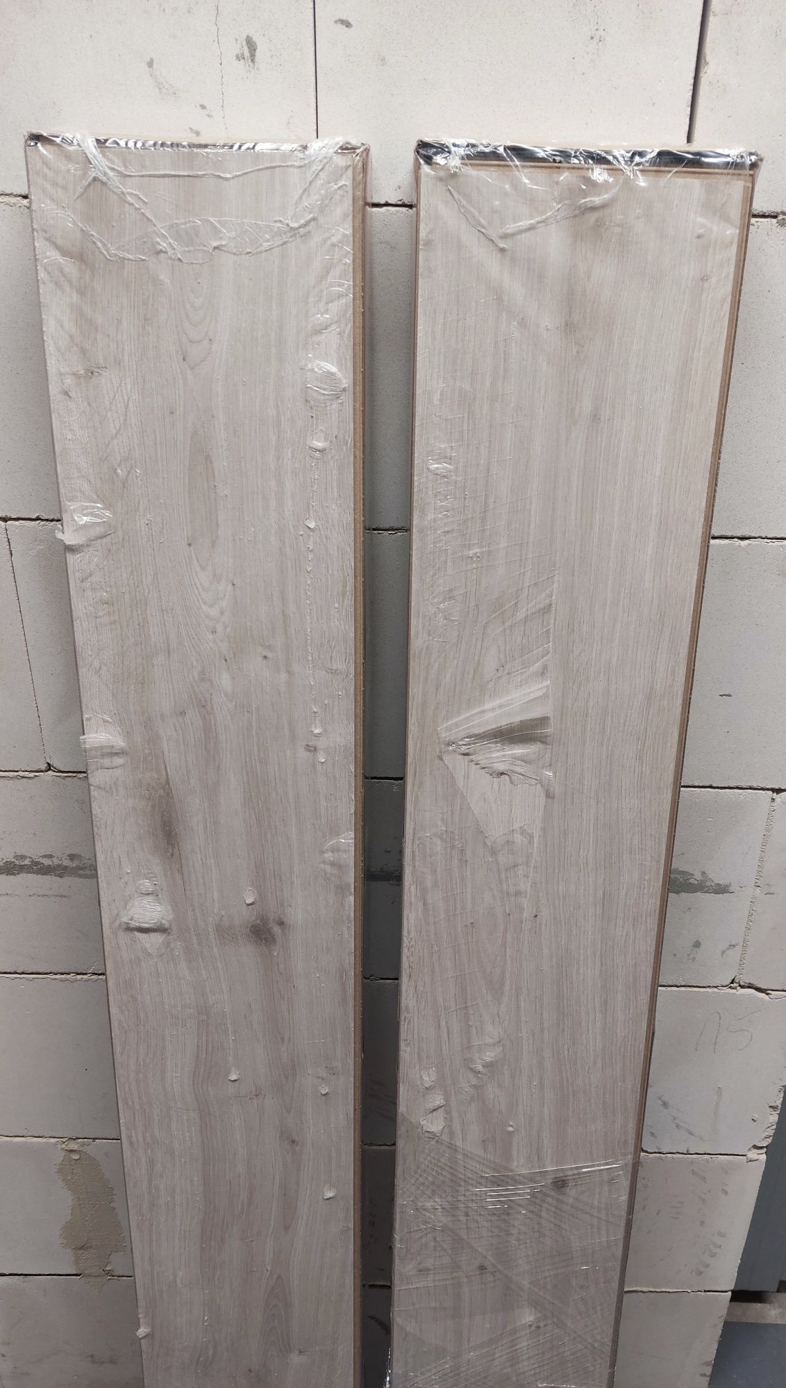 Panele podłogowe - laminowane, dwa rodzaje