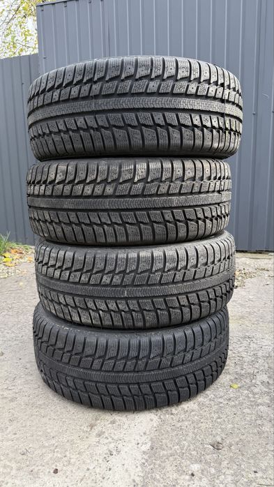 Шини нові зима 225/50 р17