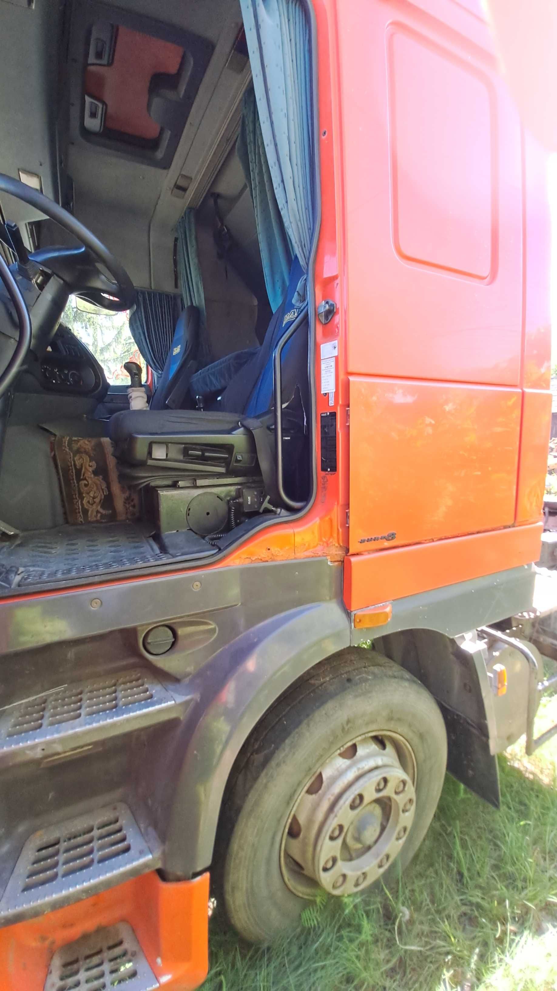 Тягач DAF XF 95 380