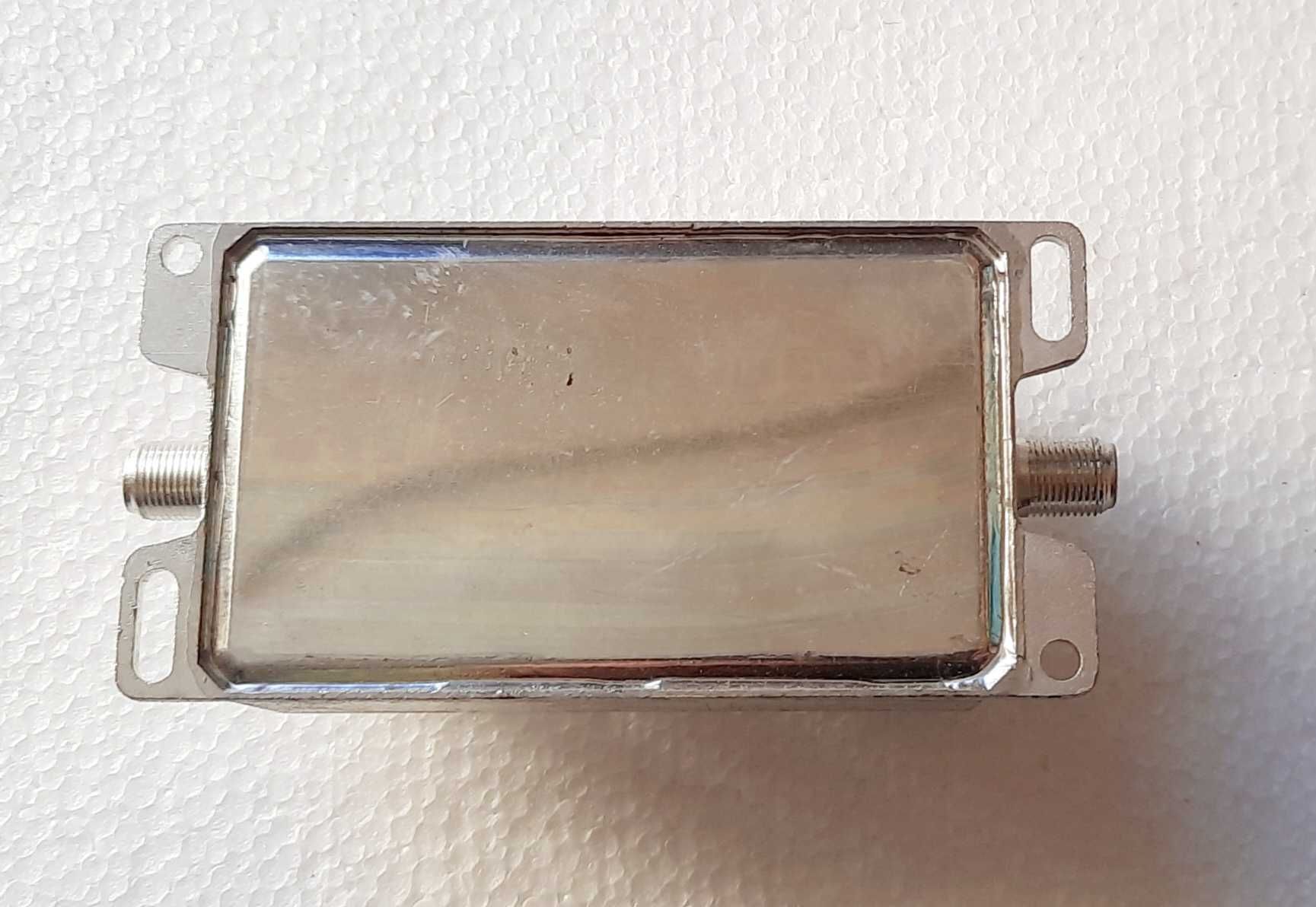 Rozgałęźnik antenowy CATV 8-krotny splitter 5 - 1000 MHz AZ819F