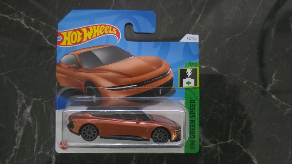 Hot Wheels Delorcan Alphas  HW Green Speed 2024