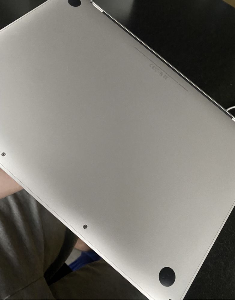 MacBook Pro (13-inch, 2017)