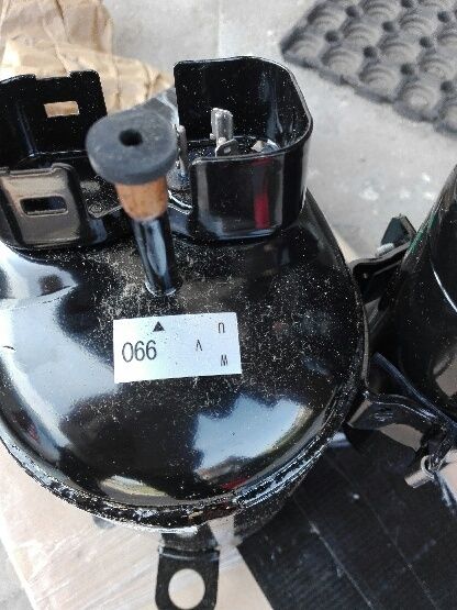 Kompresor sprężarka compressor  1gdy25bxd daikin dc motor