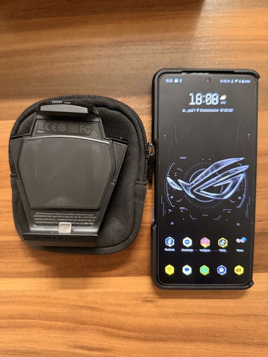 Asus ROG Phone 8 Pro zestaw z coolerem