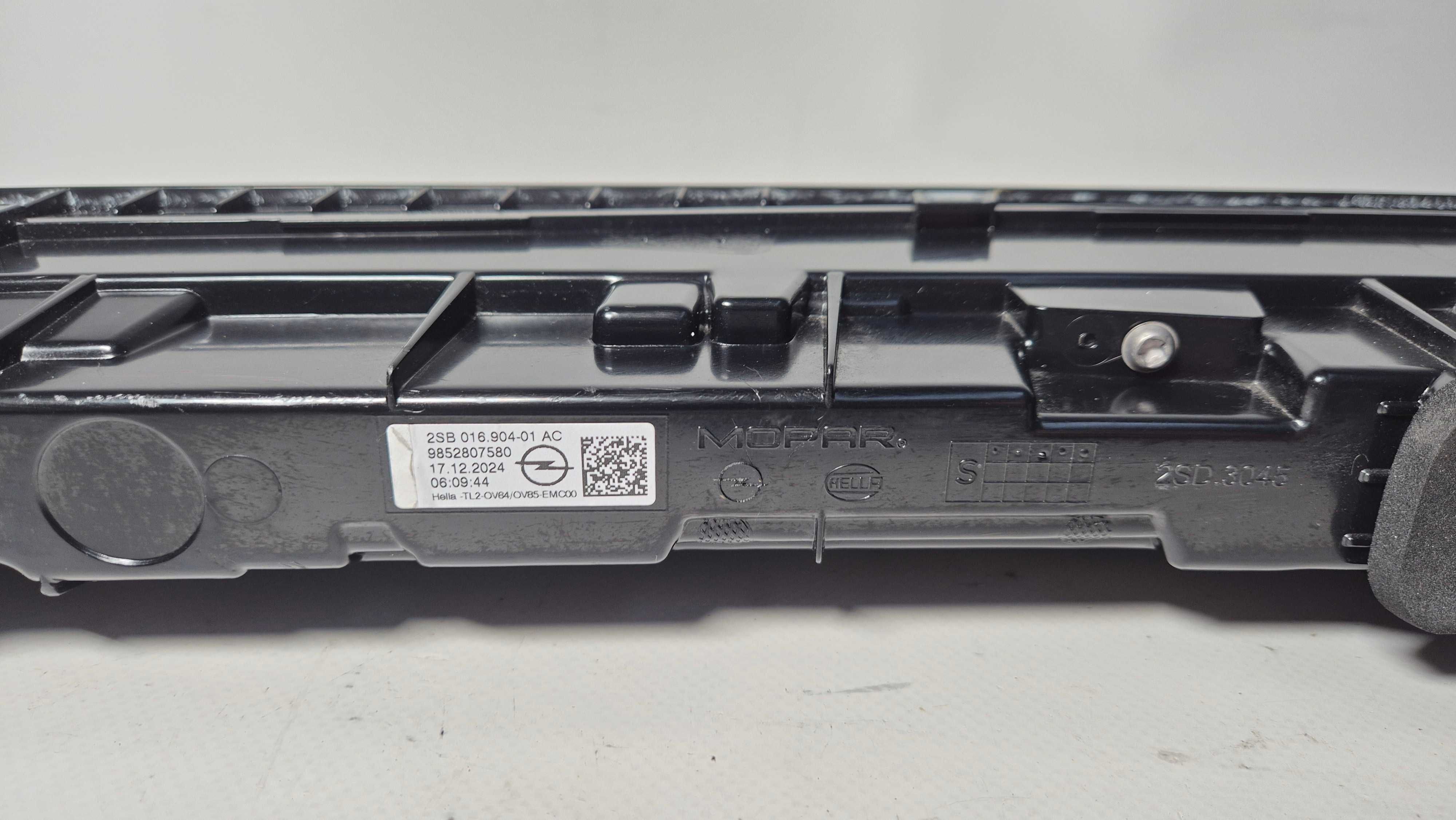 Opel Grandland Ліхтар заднього ходу 2SB016904-01 AC 9852807580