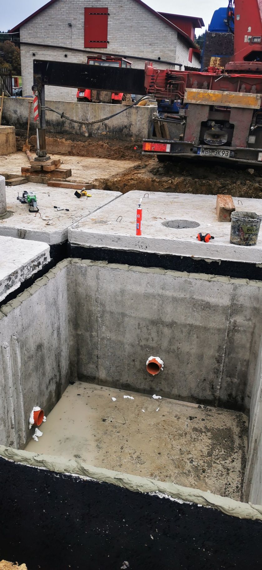 Zbiornik 10m3 na wodę szambo betonowe ścieki deszczówkę gnojowice