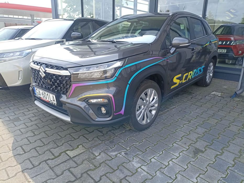 Suzuki SX4 S-Cross samochód demonstracyjny