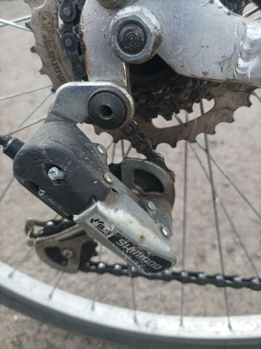 Велосипед  міський,  дорожній універсальний,  28