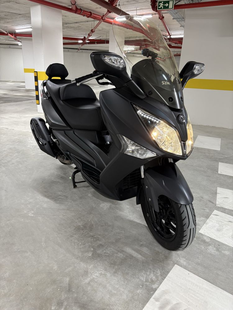 Scooter Sym GTS 300i
