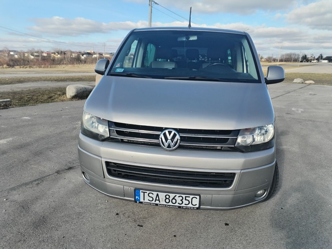 Volkswagen caravella T5 lift 2011rok