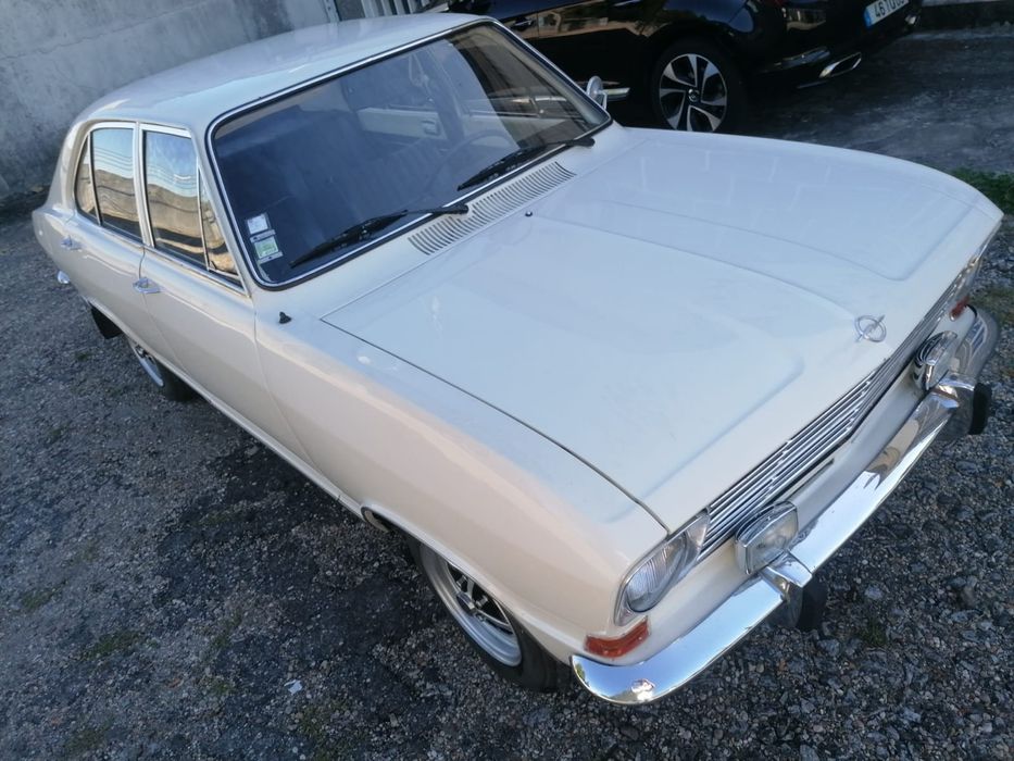 Opel cadett ls fastback super
