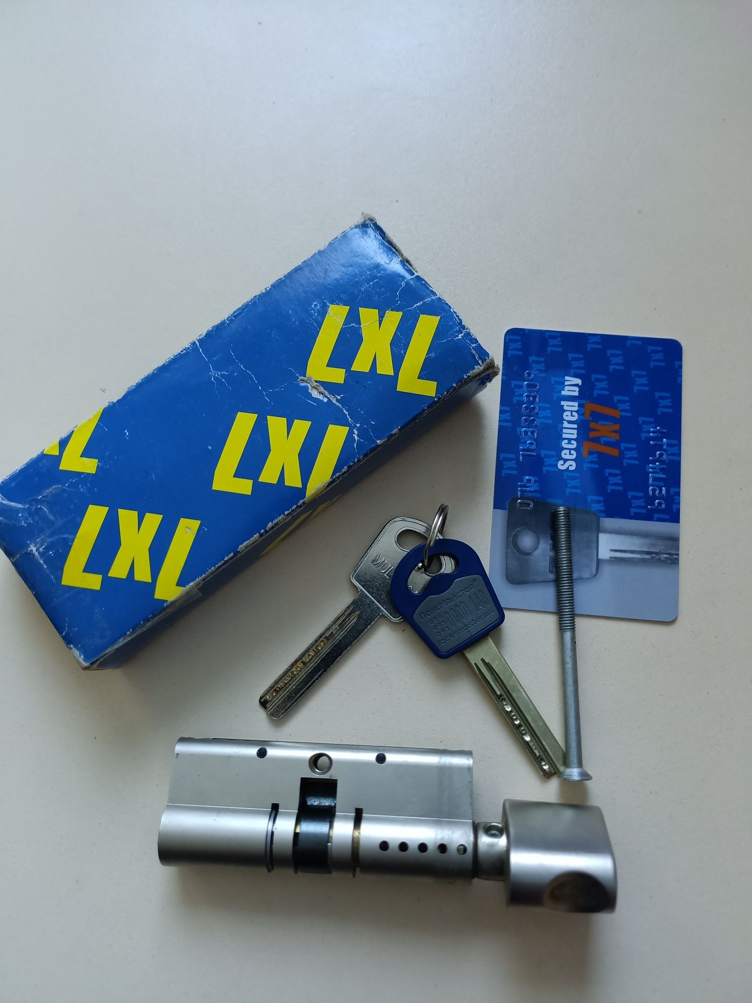 Лічинка замка Mul t lock двері вхідні