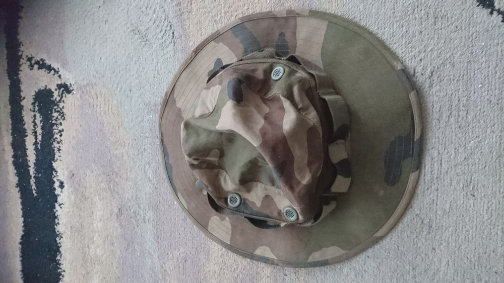 Kapelusz wojskowy Legii Cudzoziemskiej. Camo CCE. Francja. Rozmiar 60.