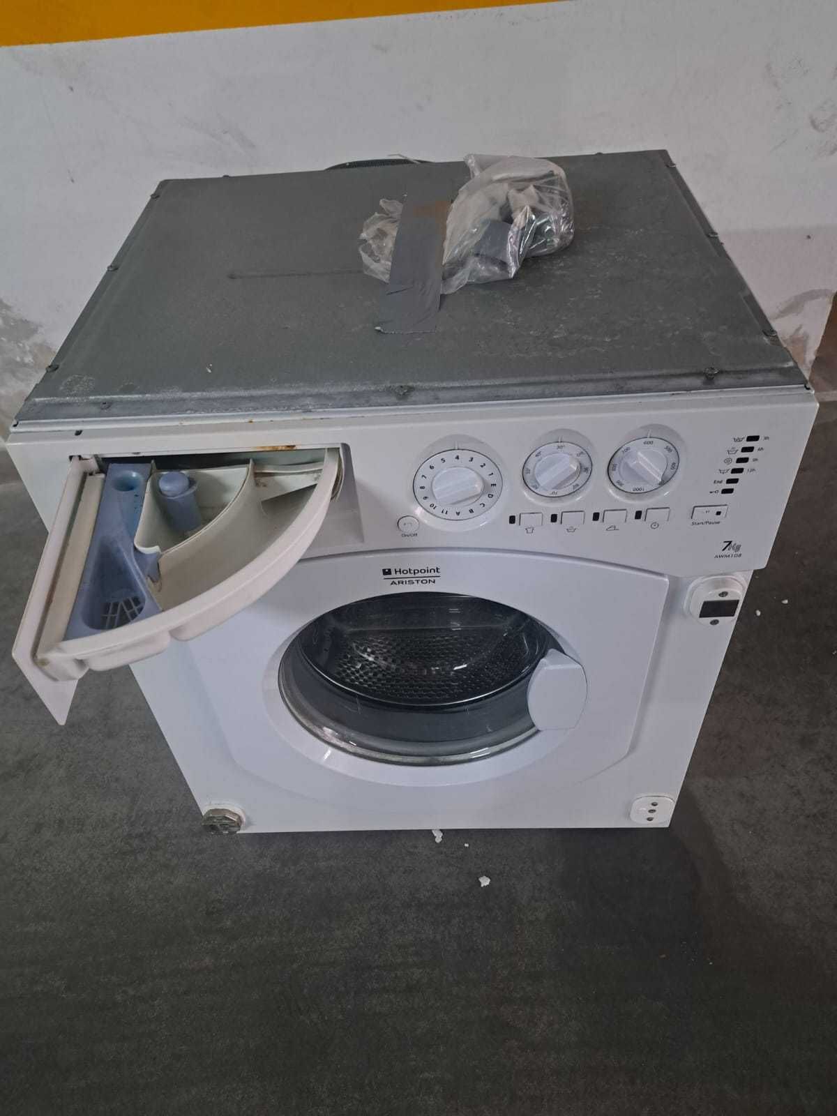 máquina de lavar roupa encastre Hotpoint Ariston AWM108 - para peças