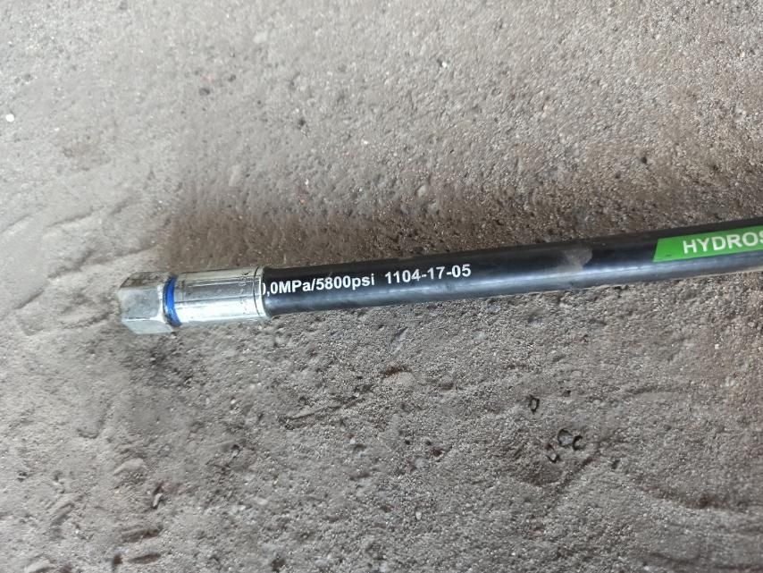 Шланг гидравлический высокого давления 8 мм.