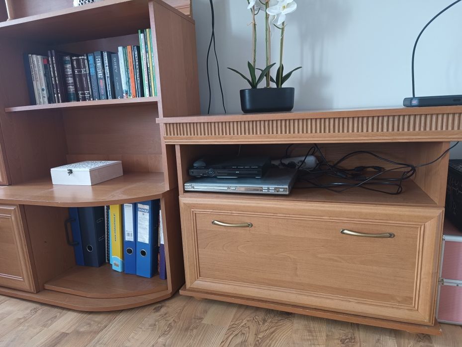 Meble pokojowe, meblościanka, szafa, witryna, szafka rtv