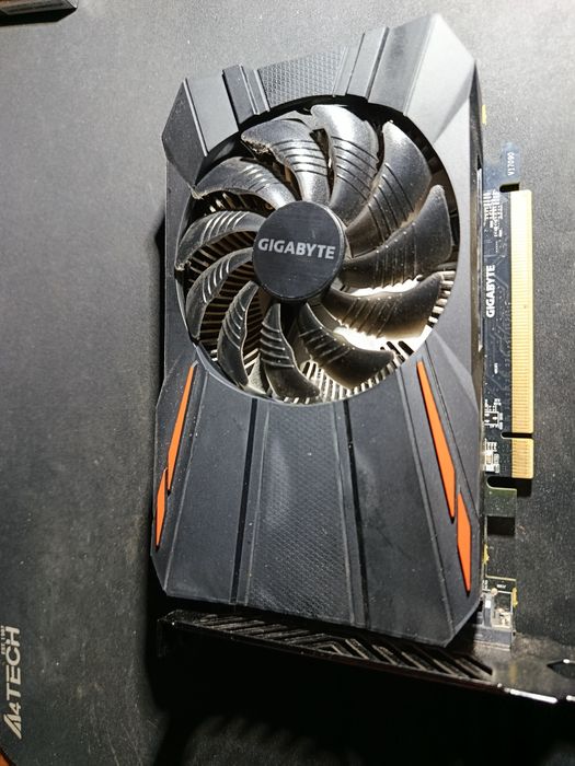 Видеокарта AMD Radeon RX 550  2 ГБ