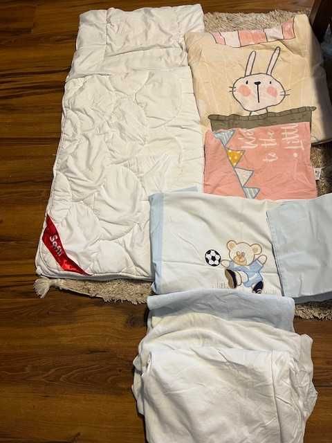 Pościel do łóżeczka ( 3 komplety)   +2 kołdry + poduszka + ochraniacz