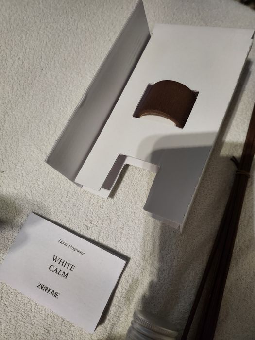 Dyfuzor z patyczkami Zara Home