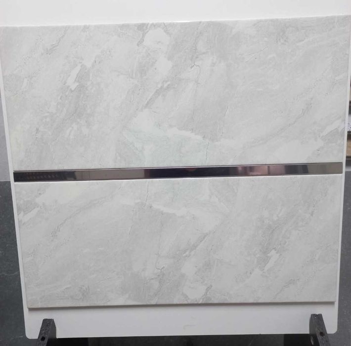 Płytki Ścienne 25x60 Gatunek 1 . Kilka wzorów
