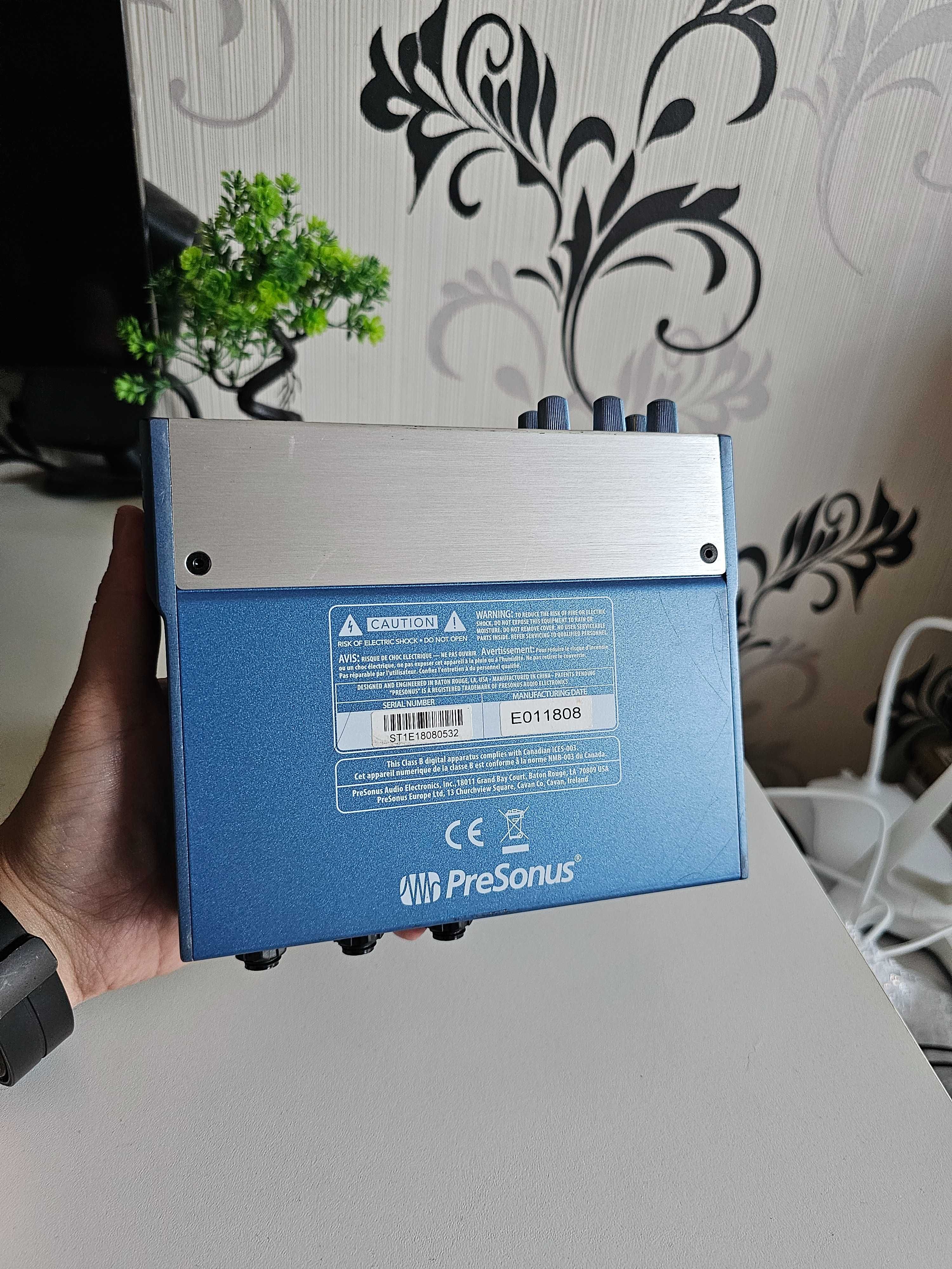 Аудіоінтерфейс / Звукова карта PreSonus studio 24c