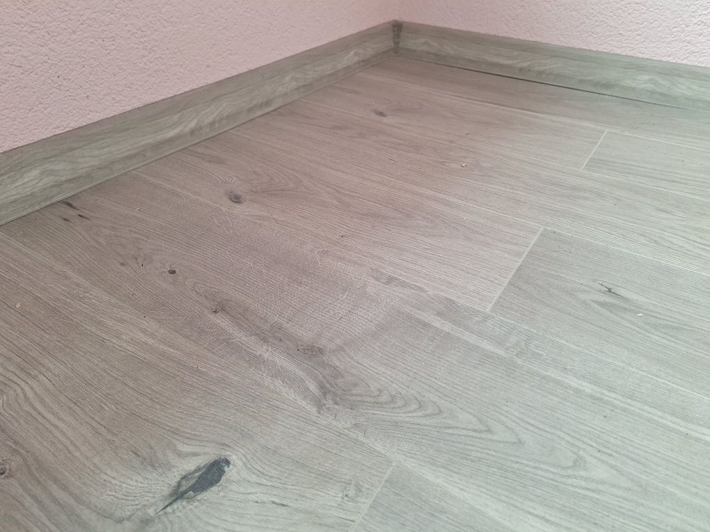 Demontaż i montaż paneli