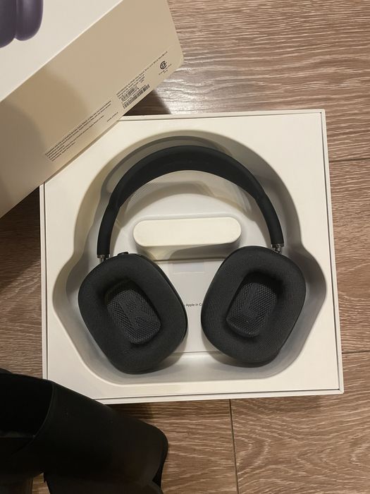 AirPods Max Space grey