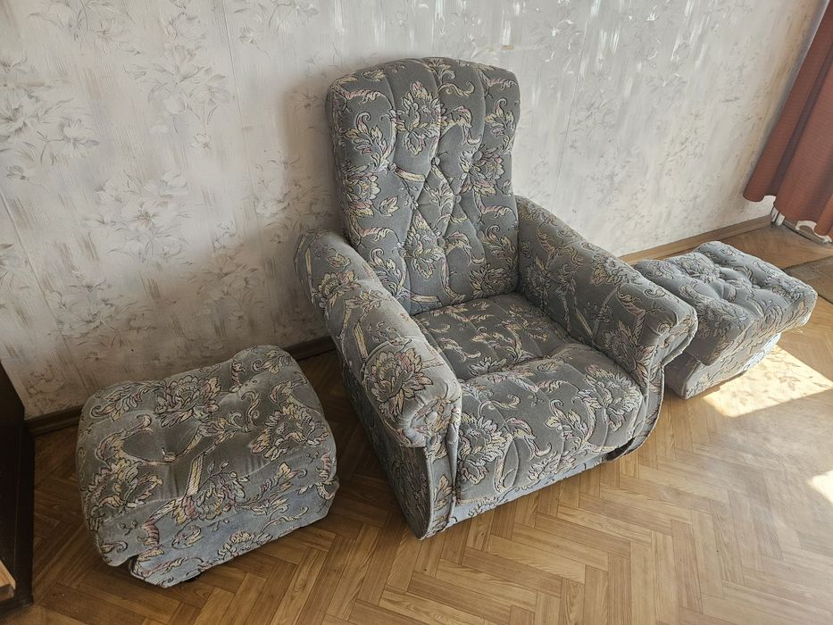 Komplet wypoczynkowy 1 + 1 + 2