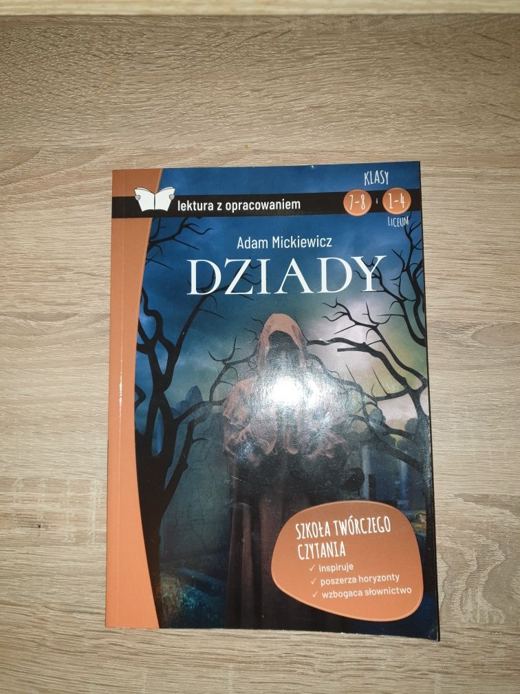 Książka opracowanie dziady