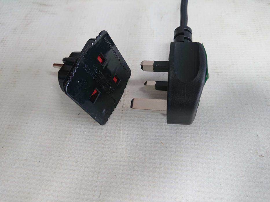 Adapter Podróżny Przejściówka Wtyczka angielska UK na PL EU