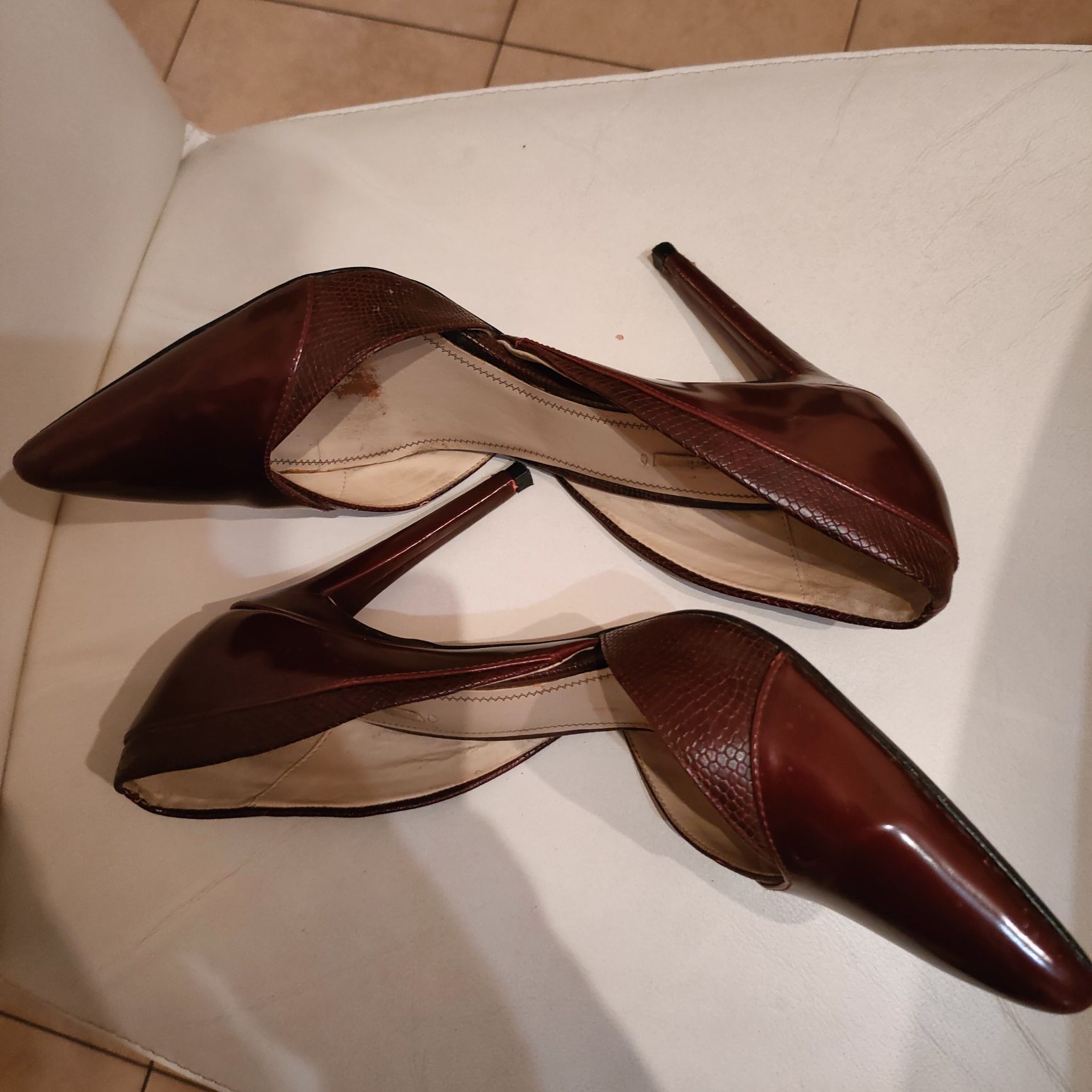 Buty damskie ZARA skóra bordo 39 rozmiar