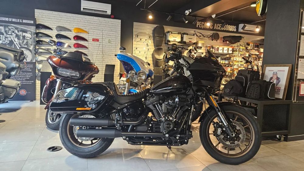 Harley-Davidson Low  Rider ST