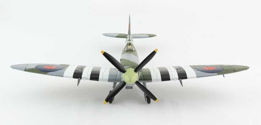 Spitfire Mk.IXc, 485 (NZ) Squadron, France 1944 - Hobby Master 1/48