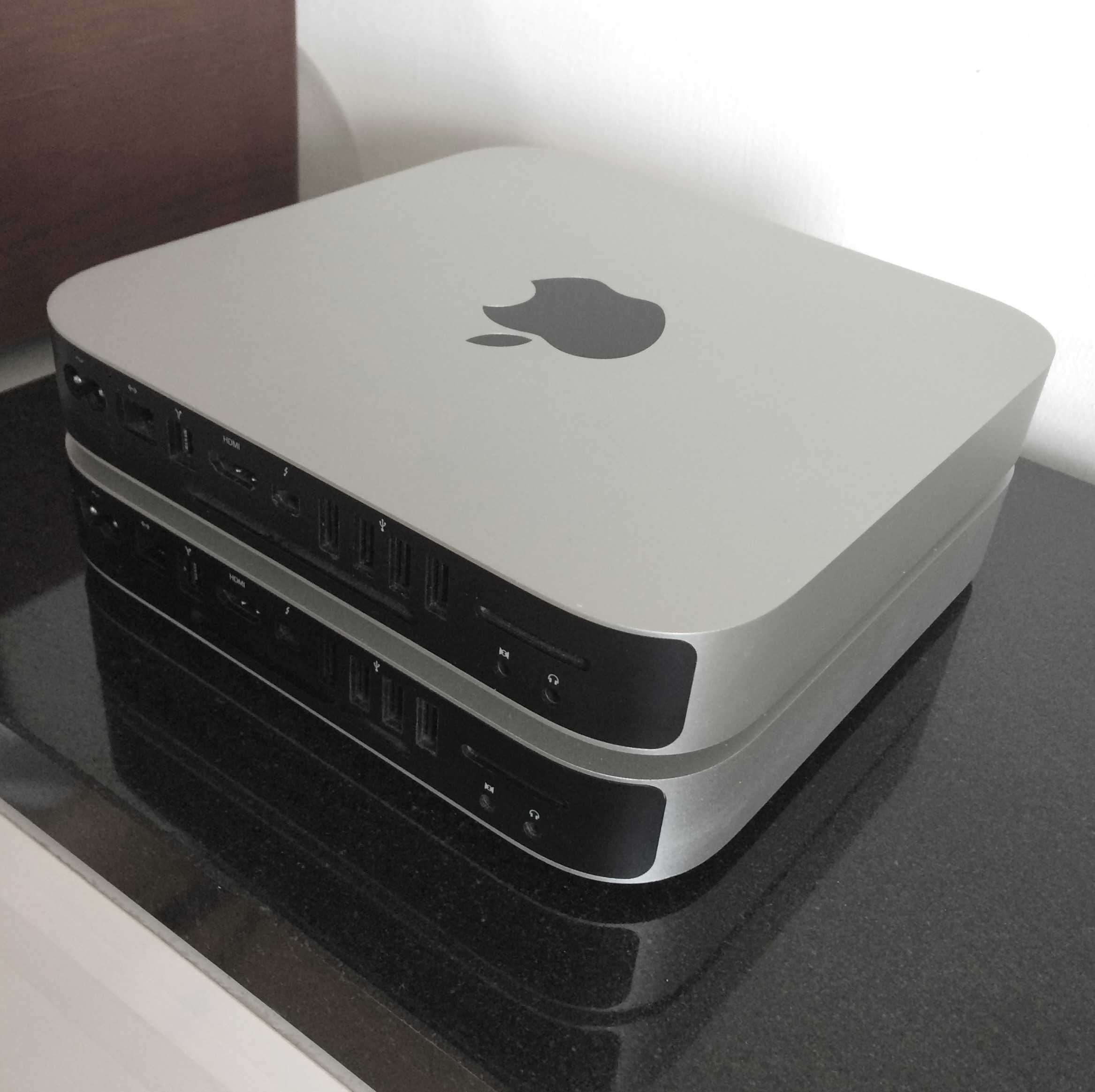 Dwa komputery Mac mini /late 2012/