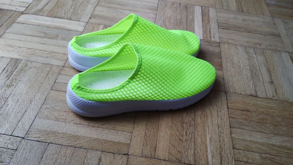 Buty z siateczki neonowe
