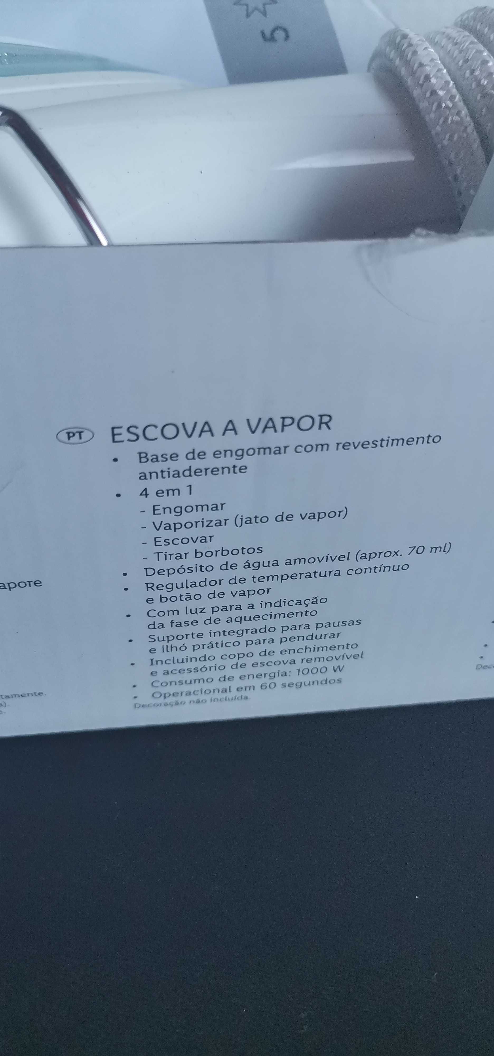 Ferro de engomar em pé