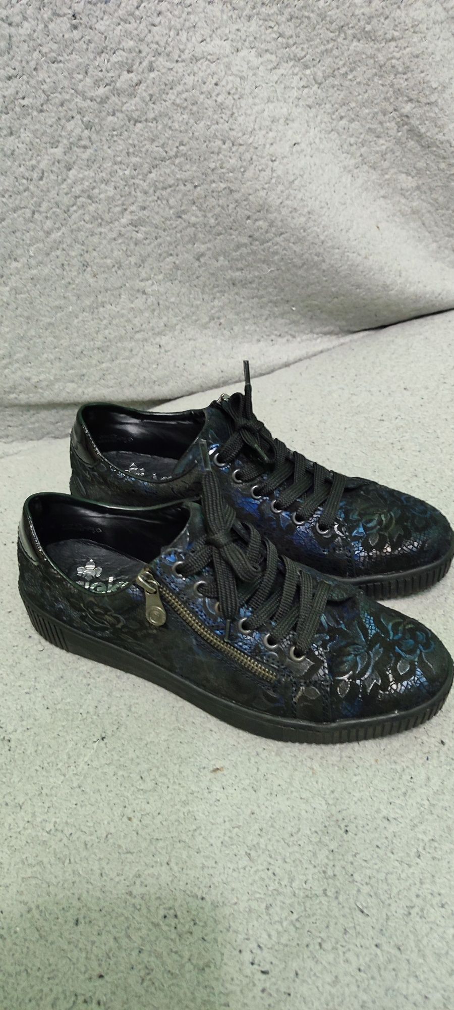 Женские фирменные кроссовки Rieker 40-41 р.
