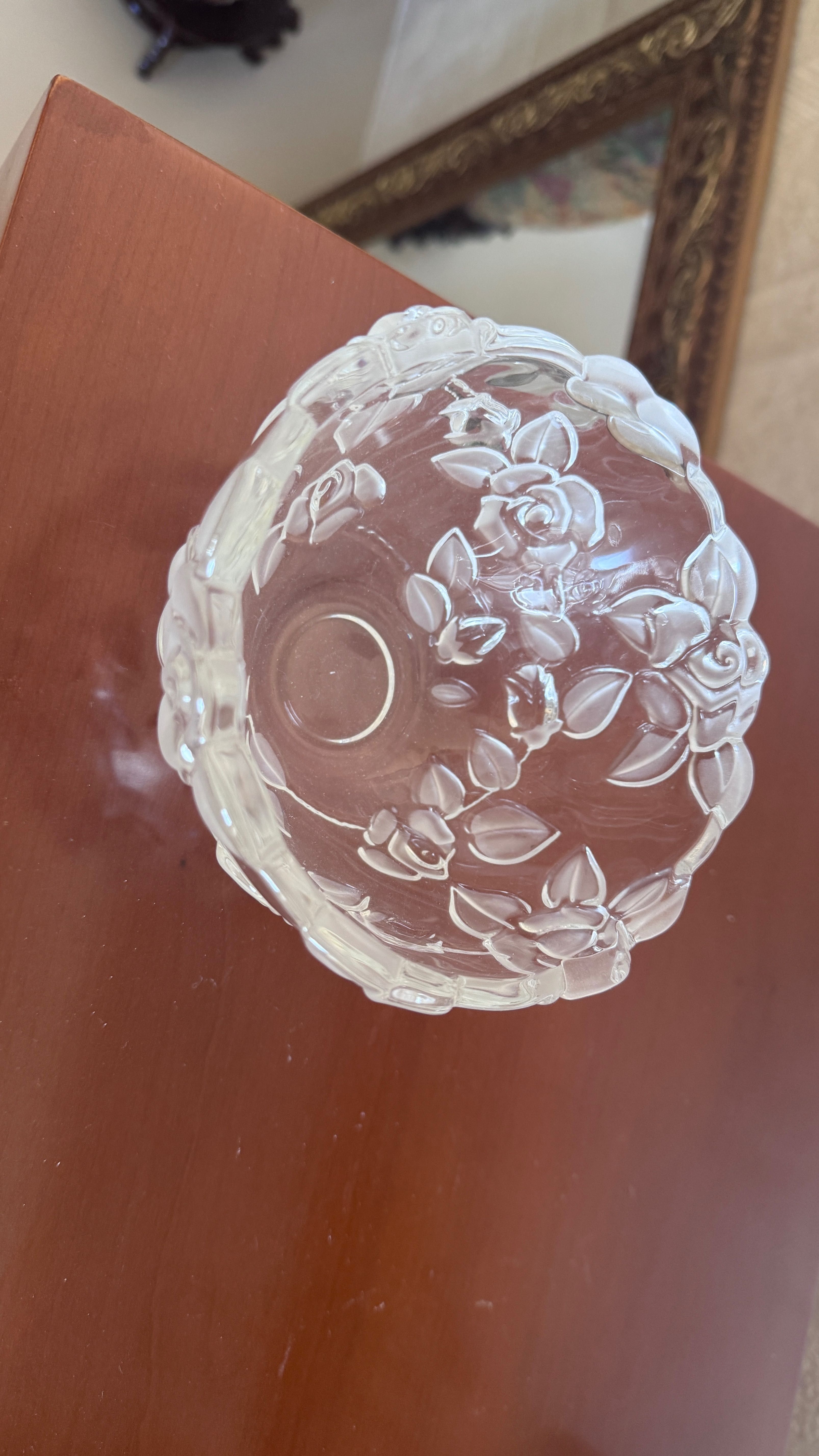 Pequena peca de decoração com 13cms de diâmetro por 9cms de altura