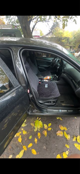 Продам бмв в отличном состояние возможен обмен на туарег на бляхе