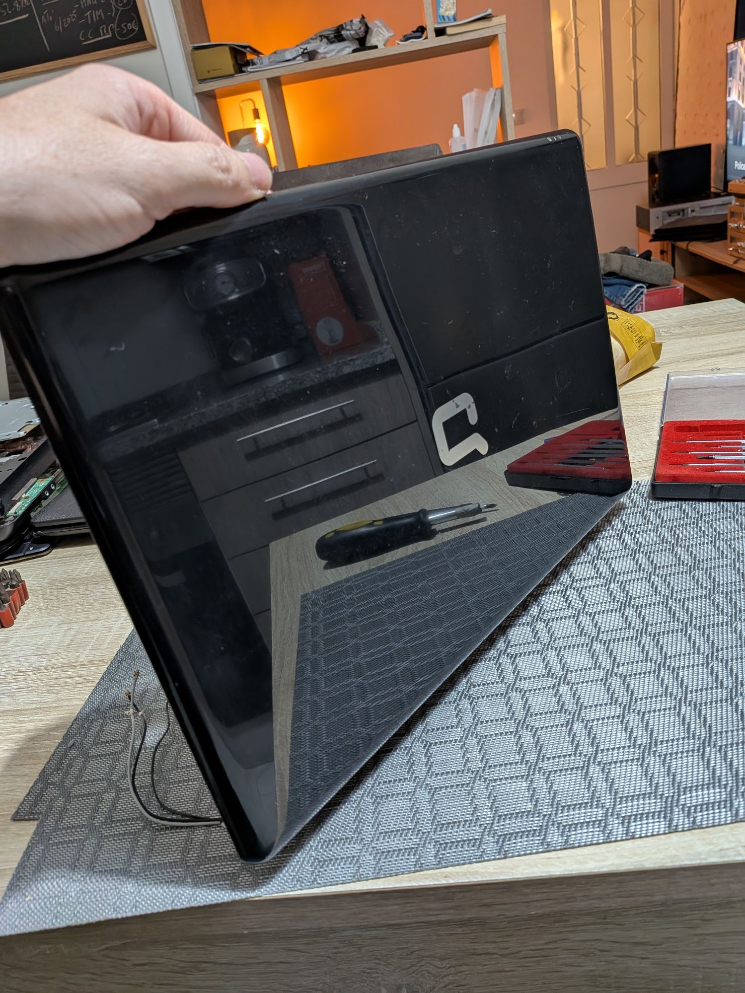 Compaq/HP monitor 15.6"