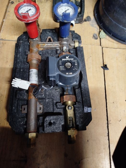 Solarna grupa pompowa Buderus