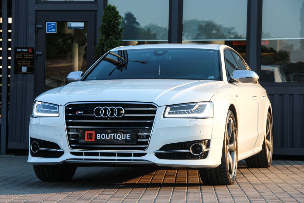 Продам Audi S8 2014
