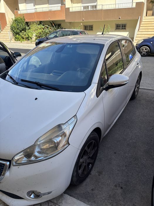 Peugeot 208 1.4 Hdi