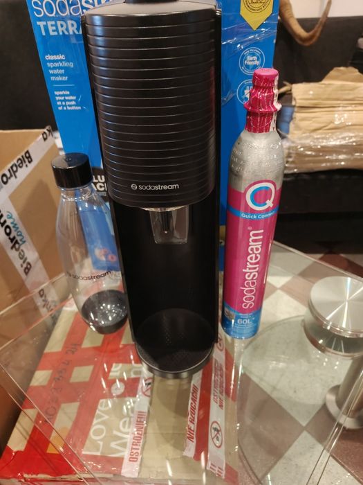 Saturator SodaStream Terra+ nowa butelka+ pełny nabój CO2