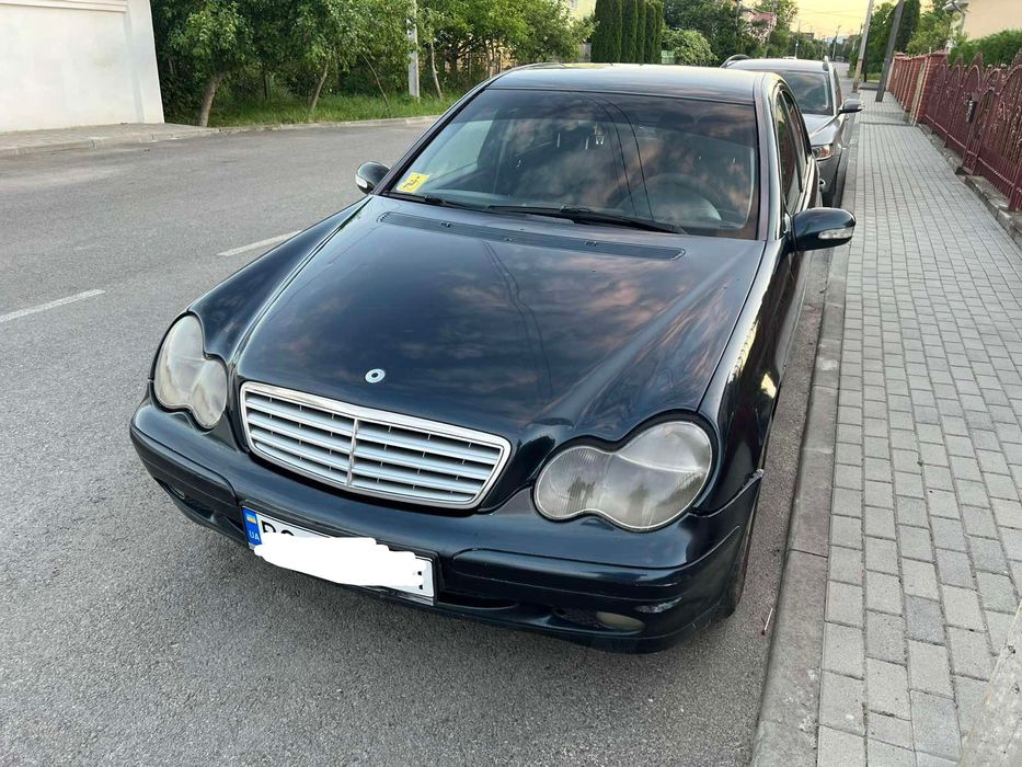 Mersedes Benz c класу