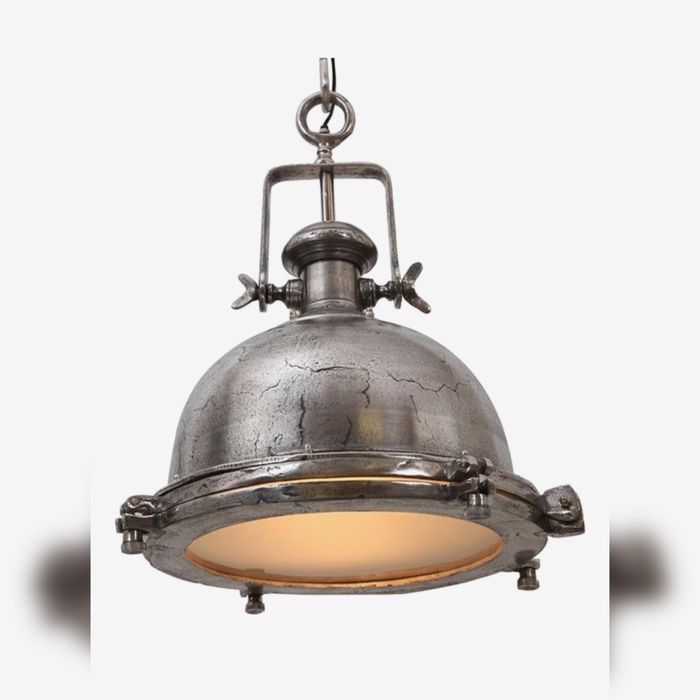 Lampa niklowana wiszaca