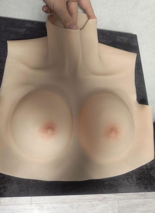 Силіконові груди 2 розміру (В) накладні жіночі, для чоловіків та жінок