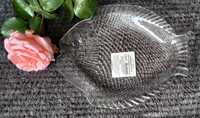 Stylowy półmisek w kształcie ryby idealny do dań  rybnych